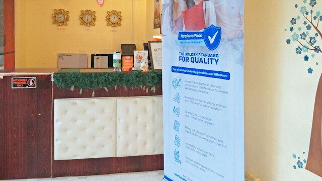 レッドドアーズ ニア バクレー ドライブ スーパー メトロ