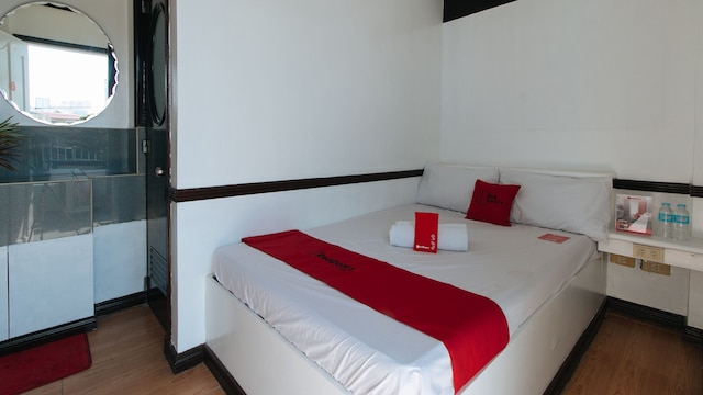 レッドドアーズ プラス アット ヴィラ グロリア タギッグ