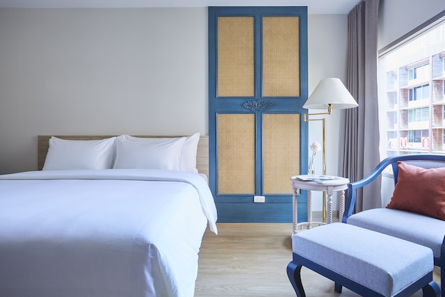 56 スラウォン ホテル バンコク