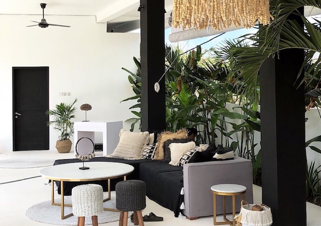 ホワイト パーム ホテル バリ