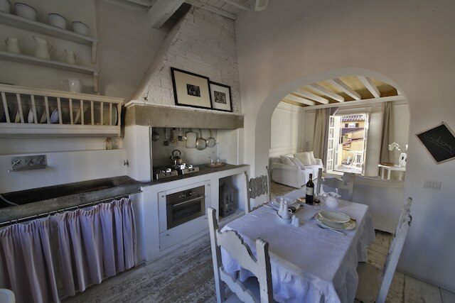 ホワイト ホーム バイ メガ