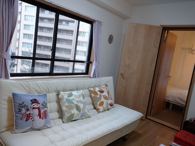 Lyon Doll Shinjuku Gyoen 401