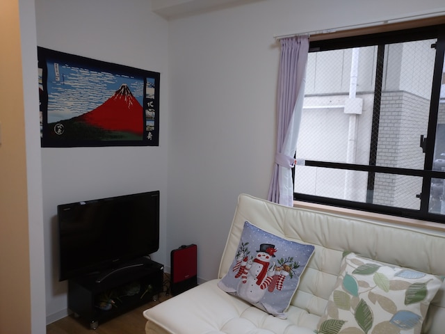 Lyon Doll Shinjuku Gyoen 401