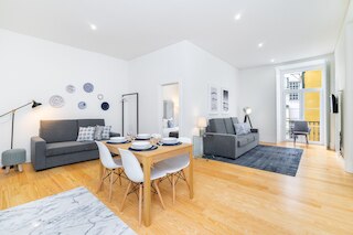 ポルタ ド マール デラックス サービスド アパートメンツ