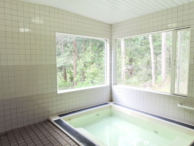 ペンション AKA-TOMBO