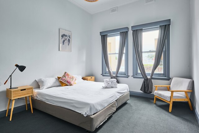 カレッジ ローン ホテル - ホステル