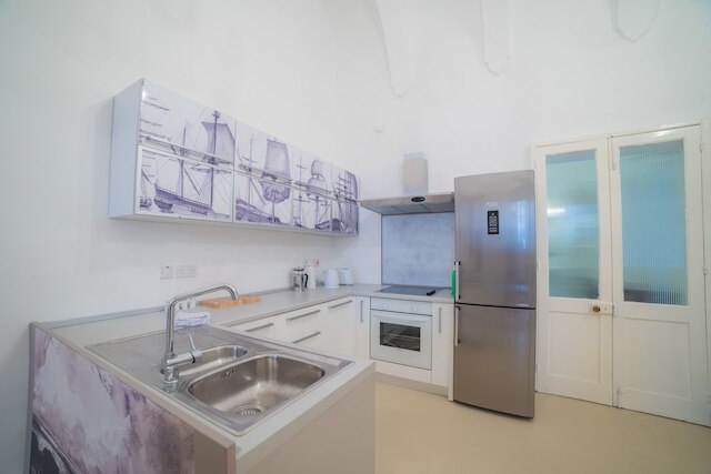 HT1 - カーサ ルームズ