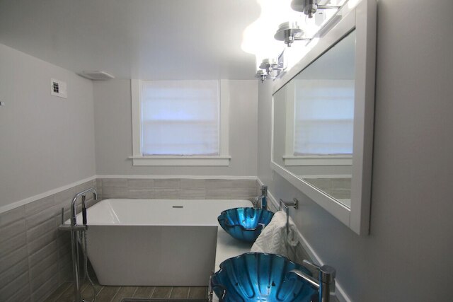 ザ マグノリア - モダン - 2 ベッド / 2 BTH - ラグジュアリー ベディング