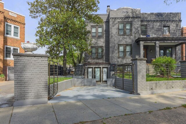 ザ マグノリア - モダン - 2 ベッド / 2 BTH - ラグジュアリー ベディング