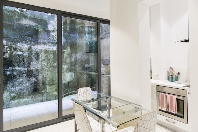 AG1 - カーサ ルームズ