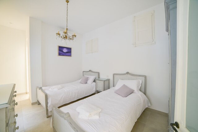 CA2 - カーサ ルームズ