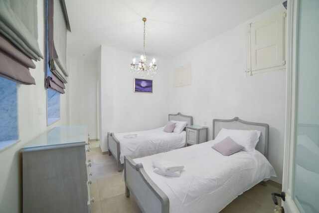 CA2 - カーサ ルームズ