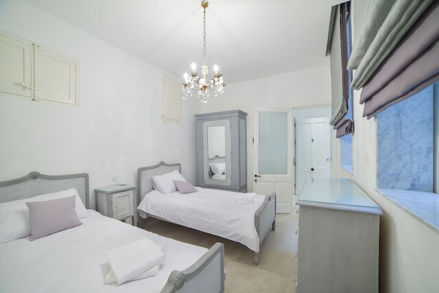 CA2 - カーサ ルームズ