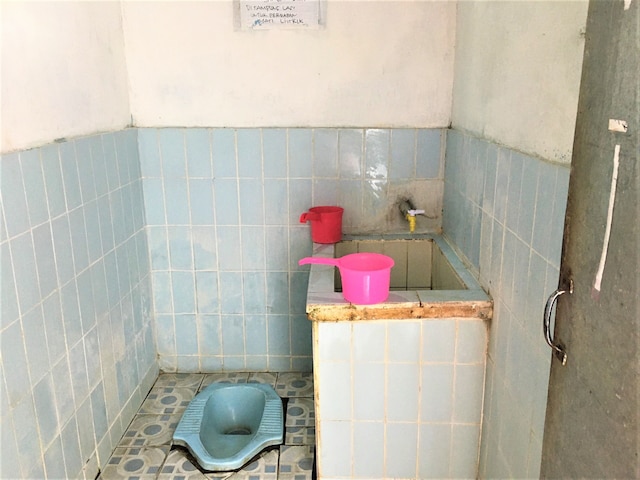 タンバク・バヤン・ゲストハウス