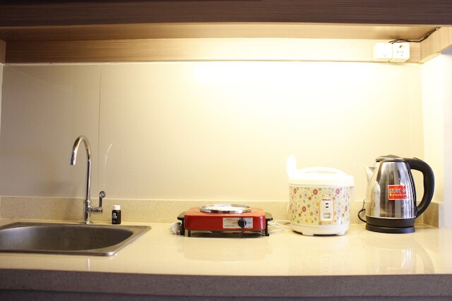 コンパクト スタジオ ルーム アット ガレリ チウンブルイット 2 アパートメント