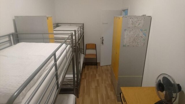 アバイ ホステル