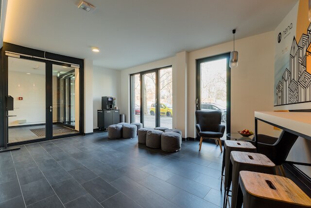 ネナ アパートメンツ クロイツベルク 61