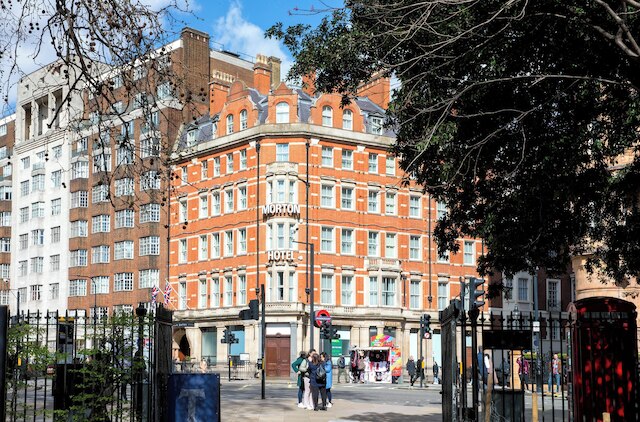 モートン  ホテル