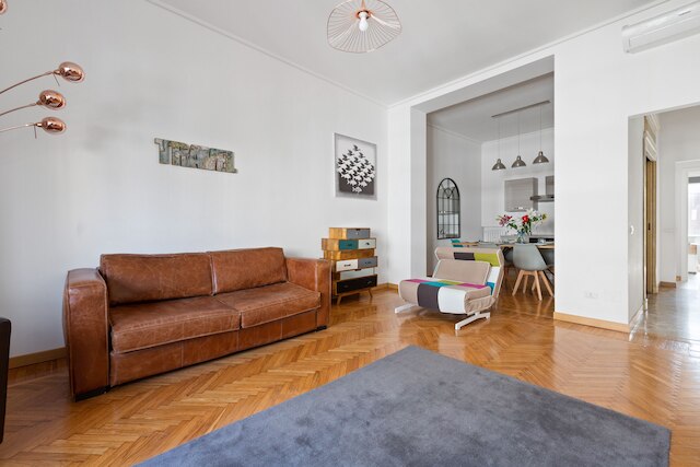 ルーミー アパートメント ドゥオーモ & サン バビラ