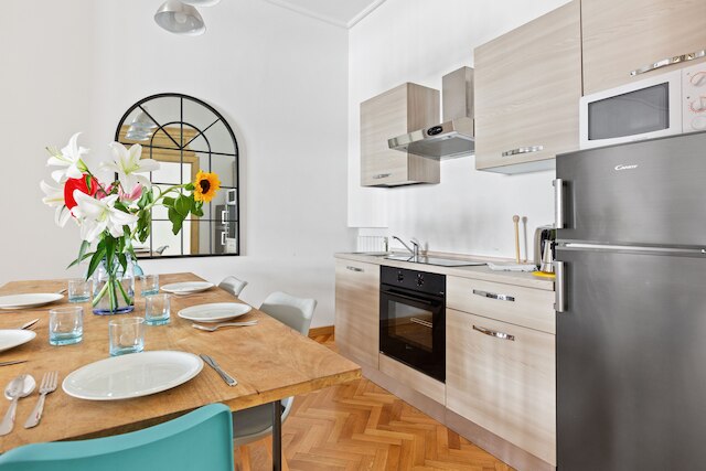 ルーミー アパートメント ドゥオーモ & サン バビラ