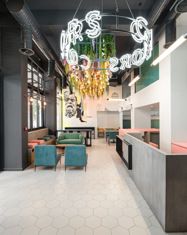 カラーズ ホテル アテネ