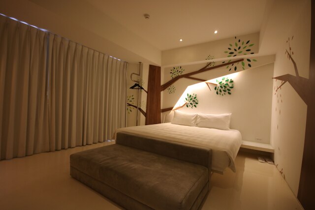 Papa Whale - Kaohsiung Formosa Boulevard