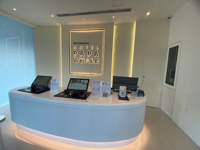 Papa Whale - Kaohsiung Formosa Boulevard