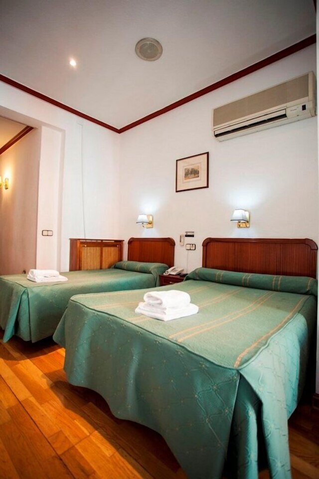 ペンシオン カレラ