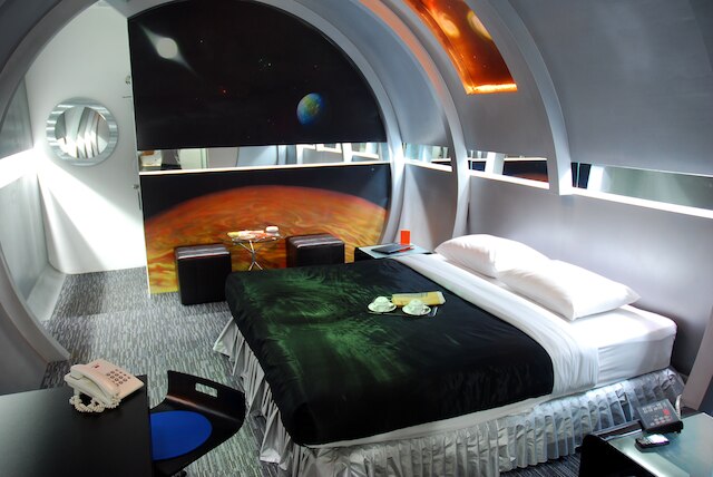 ザ アドベンチャー ホテル