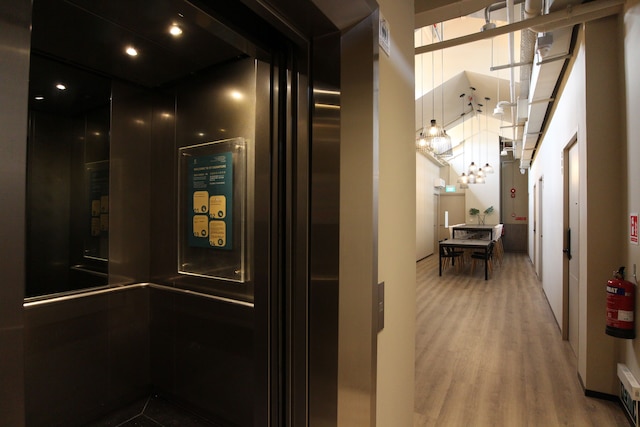 STシグネチャージャラン・バサール, デイユーズ, 5時間: 10AM-3PM