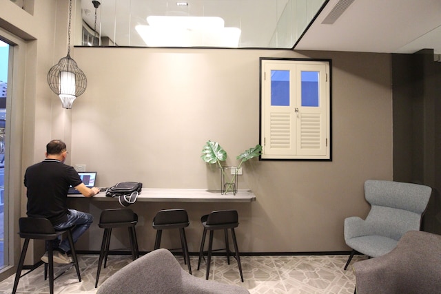 STシグネチャージャラン・バサール, デイユーズ, 5時間: 5PM-10PM