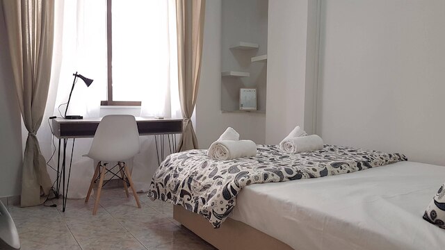 エラ - チョコレート - アテネ センター