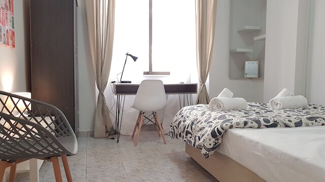 エラ - チョコレート - アテネ センター