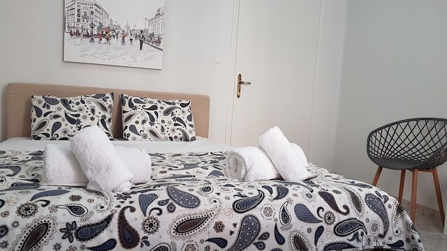 エラ - チョコレート - アテネ センター