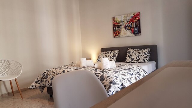 エラ - シャンパーニュ - アテネ センター