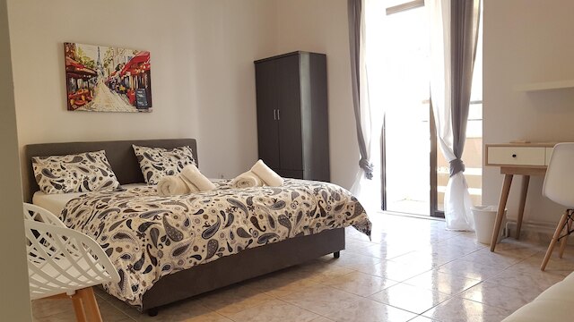 エラ - シャンパーニュ - アテネ センター