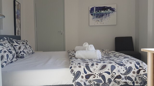 エラ - カーミン - アテネ センター 150M 6 ベド 3 バス