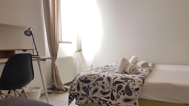 エラ - カーミン - アテネ センター 150M 6 ベド 3 バス