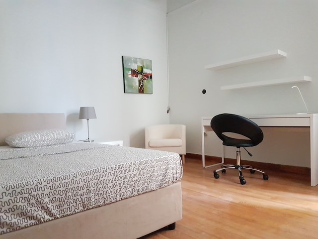 エラ - パイン - アテネ センター 140M 4 ベド 2 バス