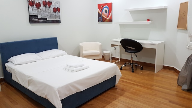 エラ - レッド - アテネ センター 140M 4 ベド 2 バス