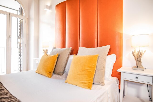 トレヴィ クイーン アパートメンツ