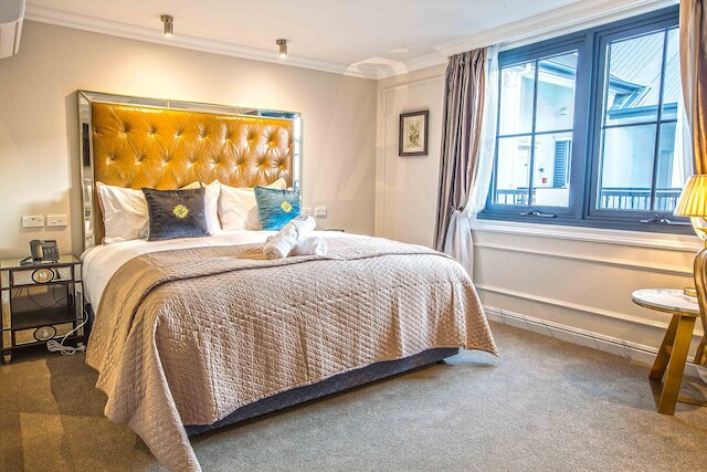 ザ ソールズベリー ラグジュアリー クラス