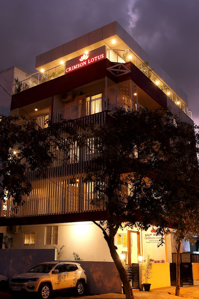 クリムゾン ロータス バンガロール