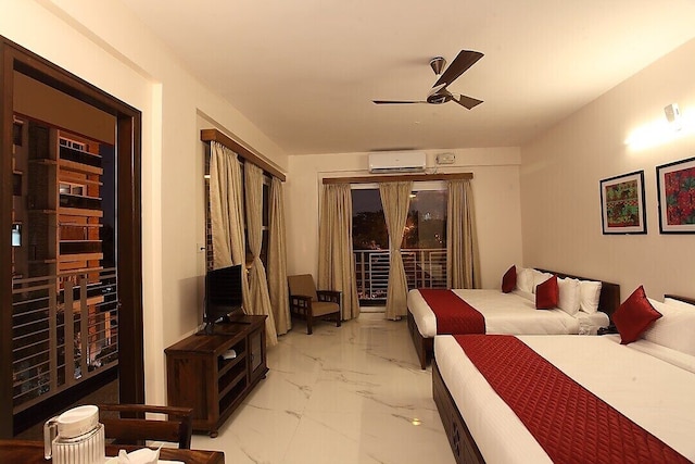 クリムゾン ロータス バンガロール