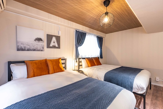 Bird Land in Shinsaibashi east