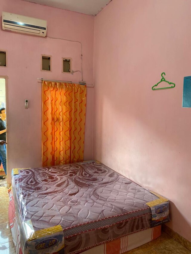 ホームステイ レスタリ マカッサル