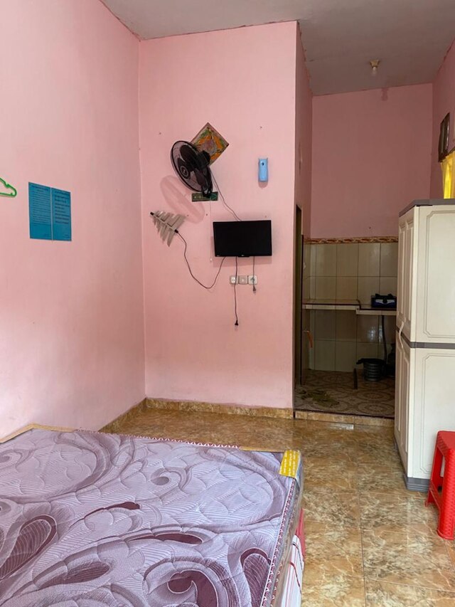 ホームステイ レスタリ マカッサル