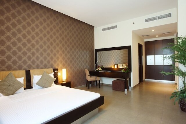 ファースト ロイヤル ホテル アパートメント