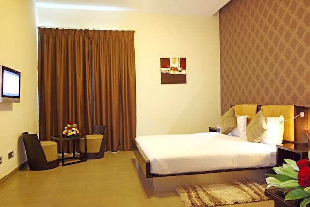 ファースト ロイヤル ホテル アパートメント