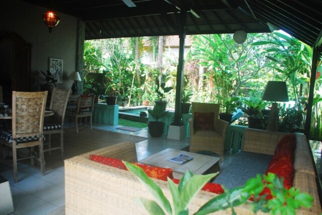 ヒイアシンス ハウスベスト ブレックファスト イン バリ